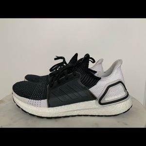 ADIDAS
UltraBoost 19 Size Men's 9